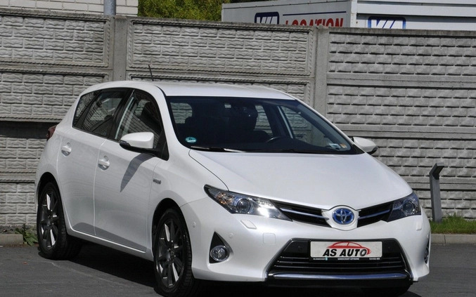 Toyota Auris cena 54900 przebieg: 102000, rok produkcji 2014 z Szczuczyn małe 781